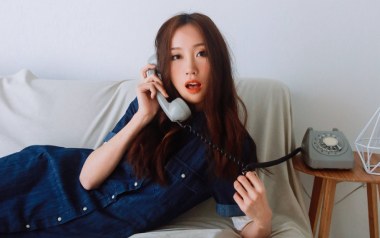 《房间吉他谱》刘瑞琦_C调简单版六线谱_弹唱示范视频
