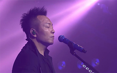 《完美生活吉他谱》许巍_C调原版六线谱_弹唱教学视频