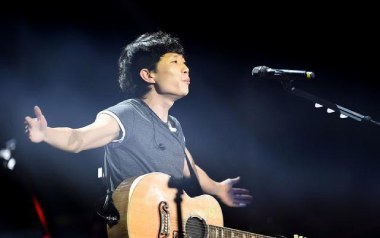 《2012年之前吉他谱》赵雷_E调原版弹唱六线谱_高清图片谱