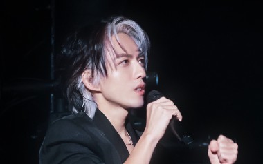 《浪费吉他谱》林宥嘉_F调六线谱_弹唱教学视频