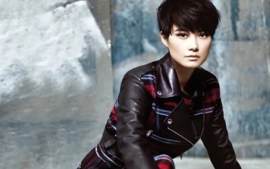 《下个路口见吉他谱》李宇春_C调原版弹唱六线谱_高清图片谱
