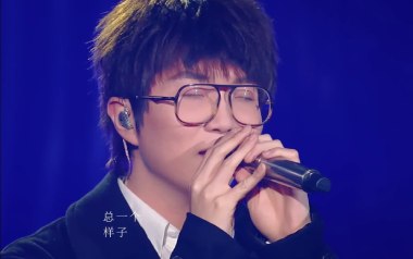 《深夜一角指弹吉他谱》毛不易_原版指弹六线谱_吉他独奏谱