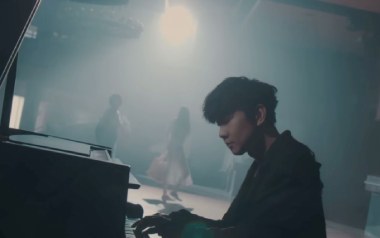 《孤独娱乐吉他谱》林俊杰_C调原版弹唱六线谱_高清图片谱
