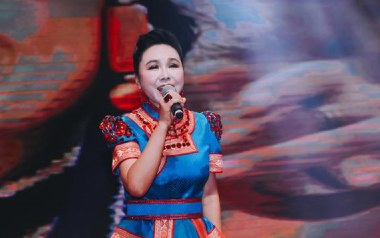 《红雪莲吉他谱》乌兰托娅_G调原版弹唱六线谱_高清图片谱