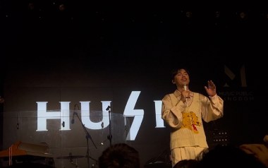《第三人称吉他谱》Hush_G调原版弹唱六线谱_高清图片谱