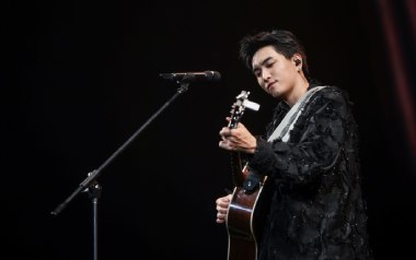 《说爱你吉他谱》沈以诚_A调弹唱六线谱_高清图片谱