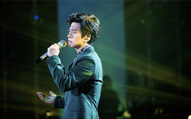 《袖手旁观吉他谱》李健_C调原版弹唱六线谱_高清图片谱