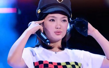 《爱要坦荡荡吉他谱》丁丁_C调简单版弹唱六线谱_高清图片谱
