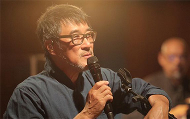 《不必在乎我是谁吉他谱》李宗盛_E调原版弹唱谱_高清六线谱