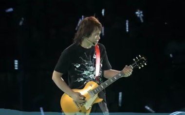 《再度重相逢吉他谱》伍佰_C调原版六线谱_弹唱教学视频