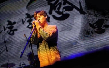 《不合群吉他谱》枯木逢春_C调原版弹唱六线谱_高清图片谱
