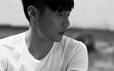 《麻雀吉他谱》李荣浩_C调指法扫弦版弹唱六线谱_高清图片谱