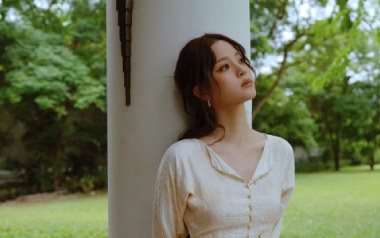 《暮色森林吉他谱》欧阳娜娜_C调原版弹唱六线谱_高清图片谱