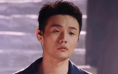《不遗憾吉他谱》李荣浩_C调原版六线谱_弹唱教学视频