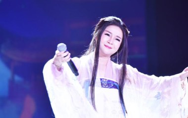 《枕上书吉他谱》董贞_C调原版弹唱六线谱_高清图片谱