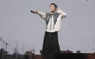 《形容吉他谱》沈以诚《形容》G调原版弹唱六线谱_高清图片谱