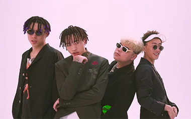 《暴风雨吉他谱》Higher Brothers_C调原版弹唱谱_高清六线谱