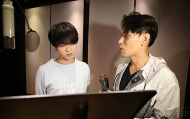 《国王与乞丐吉他谱》华晨宇/杨宗纬_G调原版弹唱谱_高清六线谱