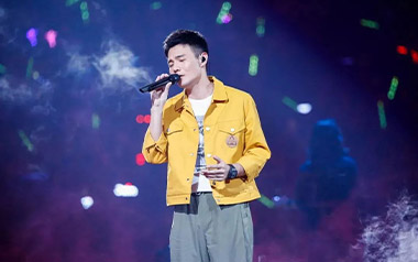 《脱胎换骨吉他谱》李荣浩_C调简单版弹唱六线谱_高清图片谱