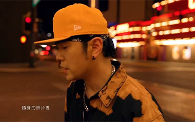 《还在流浪吉他谱》周杰伦_C调弹唱谱_高清六线谱