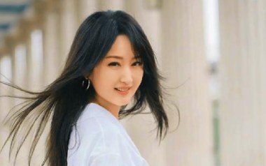 《轻轻的告诉你吉他谱》杨钰莹_C调原版弹唱六线谱_高清图片谱