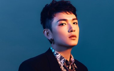 《假装没变过吉他谱》颜人中_G调原版弹唱六线谱_高清图片谱