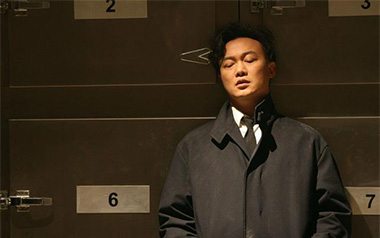 《孤勇者吉他谱》陈奕迅_G六线谱_弹唱教学视频