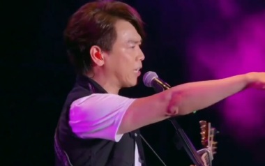 《找自己吉他谱》陶喆_G调原版弹唱六线谱_高清图片谱