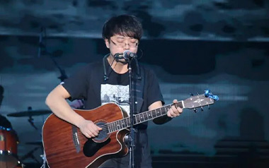 《玫瑰吉他谱》贰佰_C原版弹唱六线谱_高清图片谱
