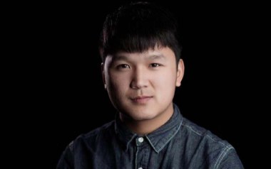 《何必要吉他谱》解忧邵帅_G调原版弹唱六线谱_高清图片谱