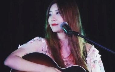 《厚颜无耻吉他谱》曲肖冰_C调原版弹唱六线谱_高清图片谱