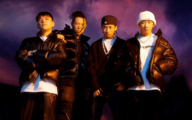 《暴风雨吉他谱》Higher Brothers_B调六线谱_弹唱示范视频
