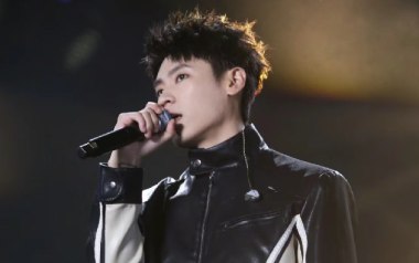 《我曾指弹吉他谱》隔壁老樊_原版指弹六线谱_吉他独奏谱