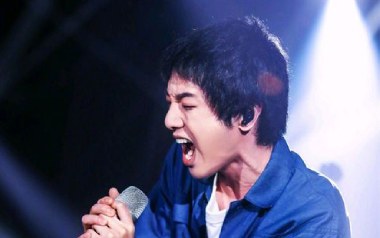 《寒鸦少年吉他谱》华晨宇_F调原版弹唱六线谱_高清图片谱