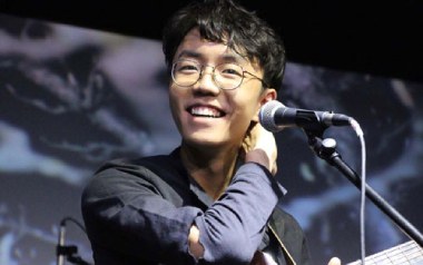 《别送我吉他谱》陈鸿宇_C调原版弹唱六线谱_高清图片谱