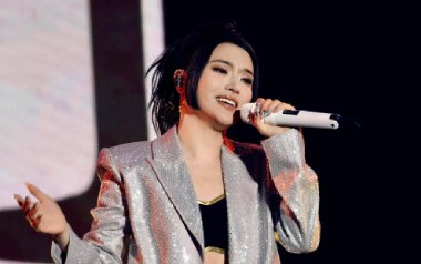 《一直想着他吉他谱》庄心妍_F调弹唱六线谱_高清图片谱