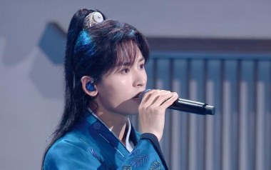《孤梦吉他谱》张哲瀚_C调原版弹唱六线谱_高清图片谱