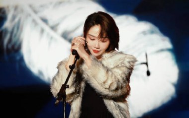 《天才恋爱博弈吉他谱》刘恋_E调原版弹唱六线谱_高清图片谱