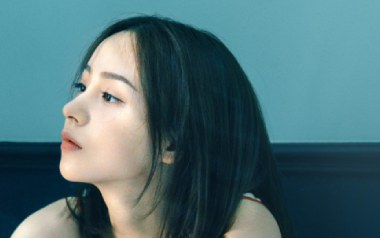 《孤独她呀吉他谱》二珂_C调简单版弹唱六线谱_高清图片谱