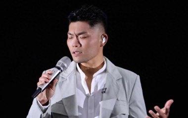 《夏天指弹吉他谱》李玖哲_原版独奏六线谱_指弹吉他示范
