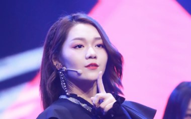 《我不愿明白吉他谱》段奥娟_C调原版六线谱_弹唱教学视频