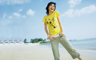 《一样的夏天吉他谱》孙燕姿_D调原版六线谱_弹唱教学视频