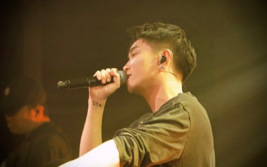 《Chaperon吉他谱》沈以诚/Hurts_C调原版弹唱谱_高清六线谱