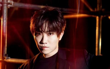 《红妆吉他谱》徐良_C调原版弹唱六线谱_高清图片谱