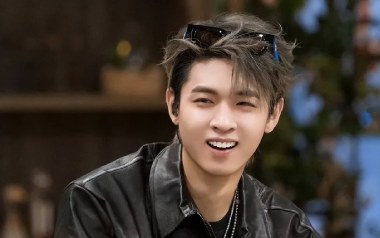 《是云白吉他谱》秦霄贤_G调原版弹唱六线谱_高清图片谱