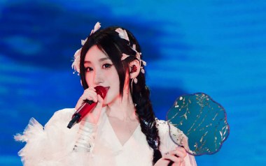《笑看吉他谱》等什么君_笑看C调原版弹唱六线谱_高清图片谱