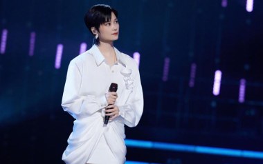《咏春吉他谱》李宇春_C调原版弹唱六线谱_高清图片谱